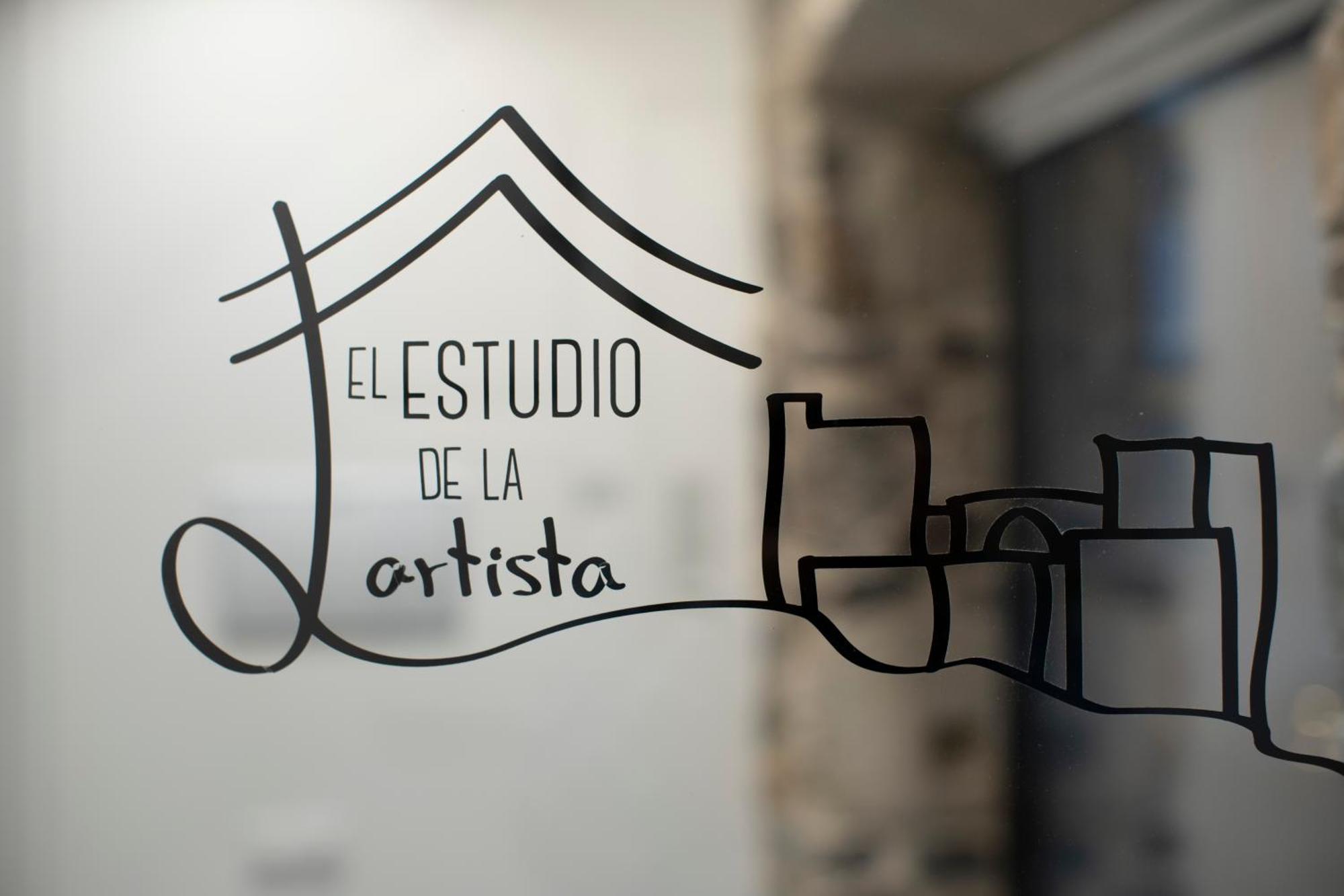 El Estudio De La Artista - El Casar De Leo البوركويركيه المظهر الخارجي الصورة